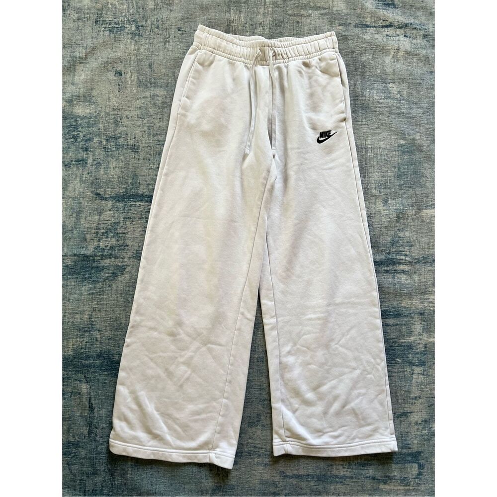 Nike White Sportswear Club Fleece Mid Rise Wide Leg Sweatpants Women's Small